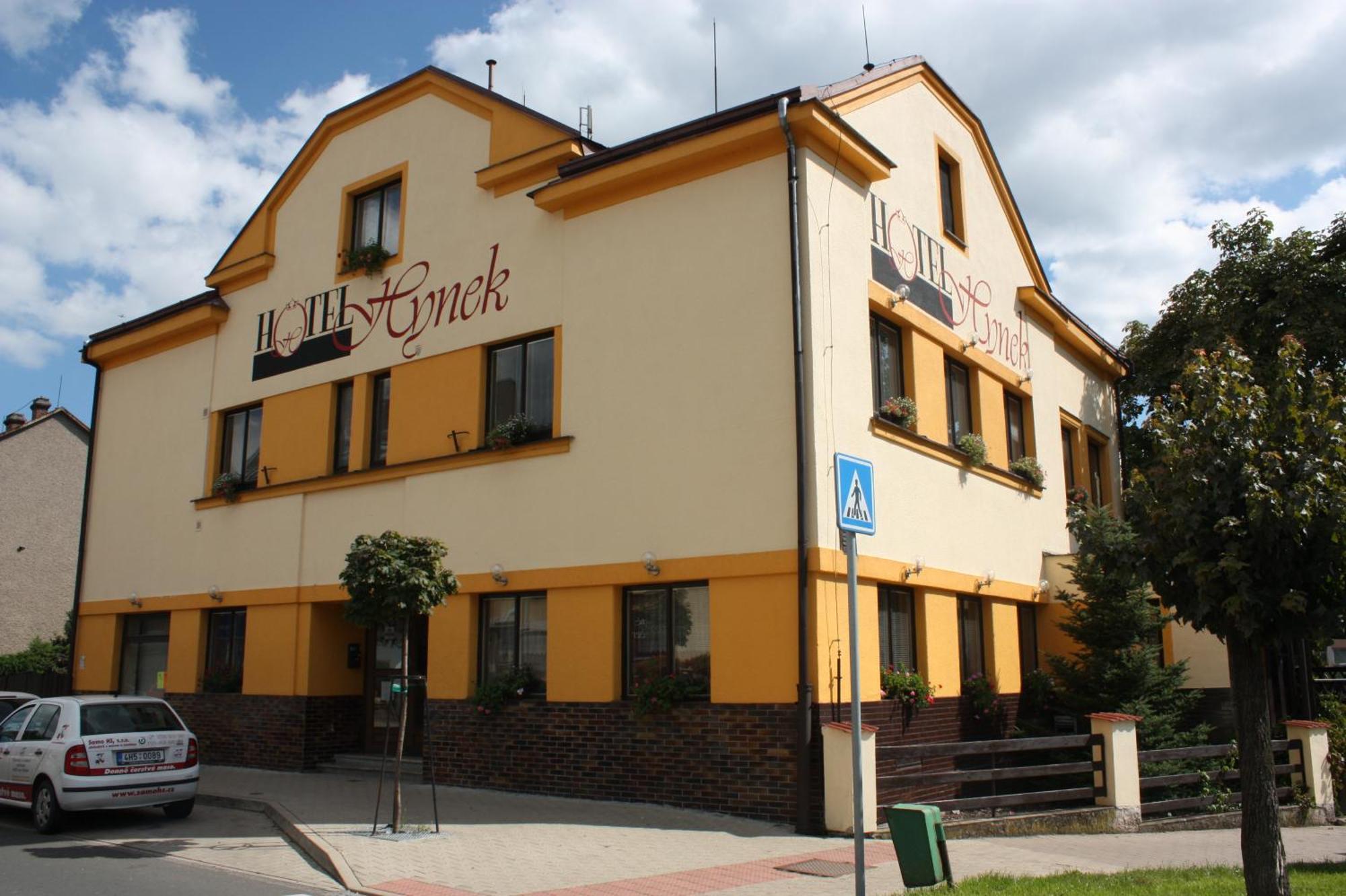 Hotel Hynek Náchod エクステリア 写真